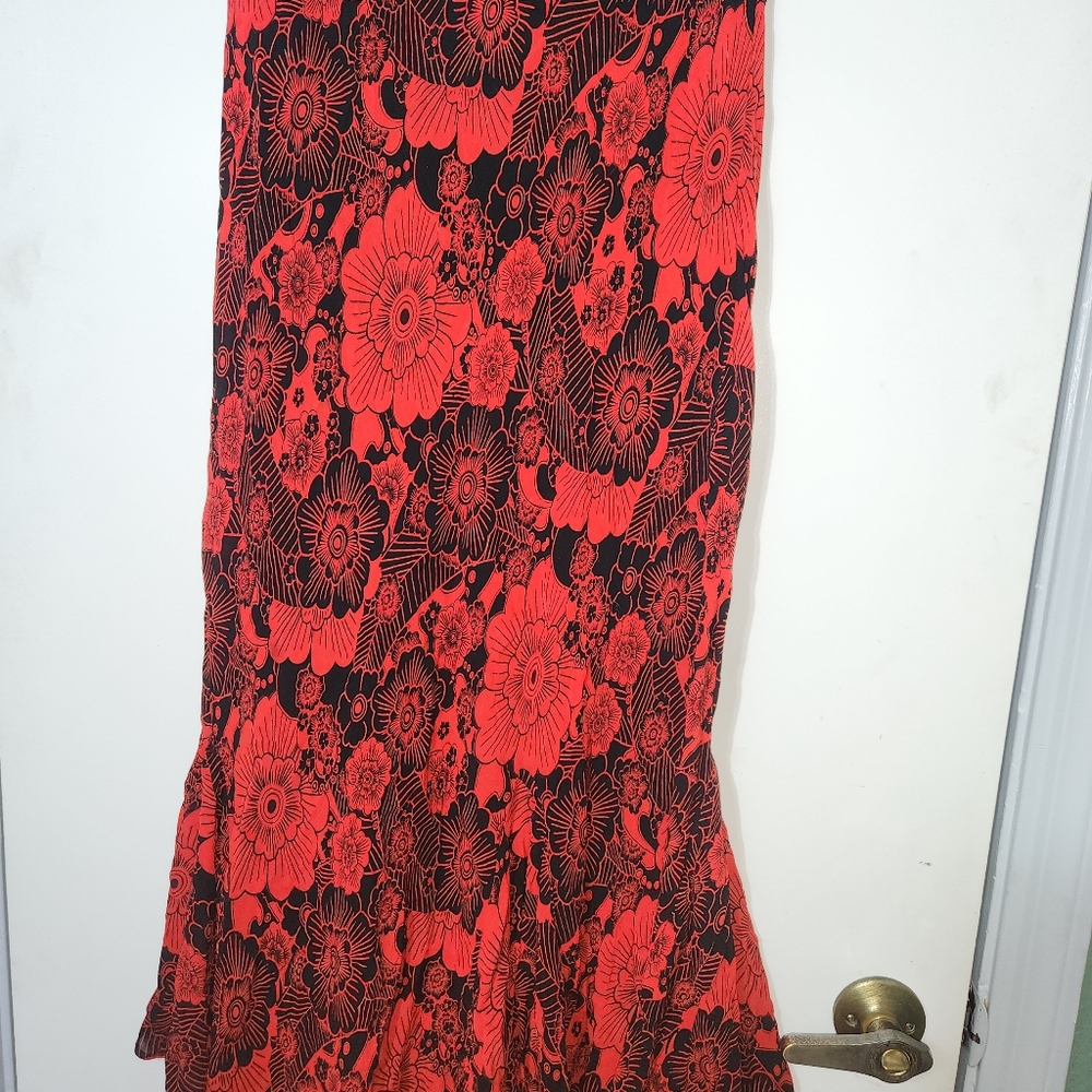 Jagged edge skirt - Picture 2 of 3